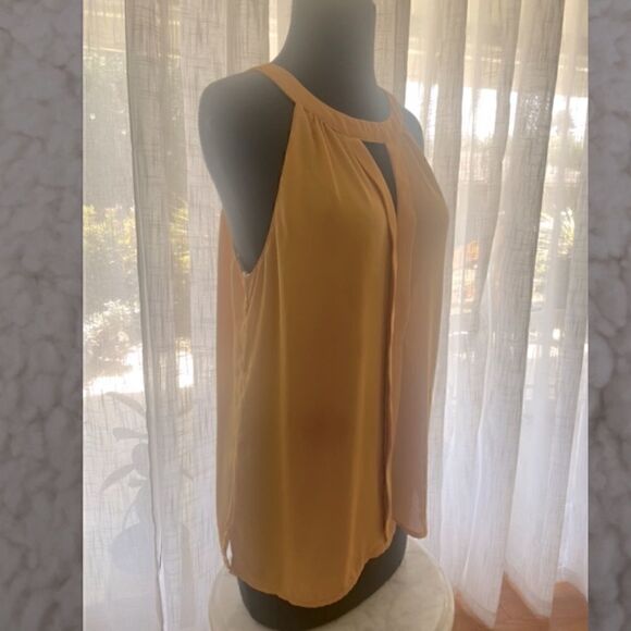 Milk & Honey tank top Blouse - Picture 2 of 15